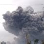 Bupati Lumajang Unggah Foto Semeru Muntahkan Awan Panas, Warganet Berdoa