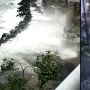 Detik-detik Banjir Rob di Manado Naik ke Jalanan