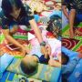 Viral Aksi Ibu Bangunkan Bayi yang Sedang Tidur, Tuai Cibiran Warganet