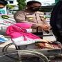 Ibu Melahirkan di Tengah Banjir Kalimantan Selatan