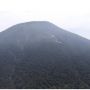 Siaga! Gunung Api Dempo Pagar Alam Muntahkan Abu Vulkanik