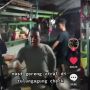 Hobi Adu Mulut Pakai Bahasa Kasar, Penjual Nasi Goreng Ini Viral