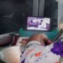 Jadi Perdebatan, Aksi Viral Penjual Seblak Nonton Ikatan Cinta Sambil Masak