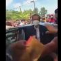 Bagi-bagi Nasi Kotak di Jalan, Netizen Minta Jokowi Senasib Habib Rizieq