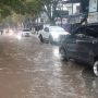 Sampai Malam Manado Masih Terendam Banjir