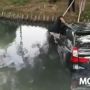 Viral Video Sopir Banting Setir ke Sungai, Diduga Sedang Belajar Mobil