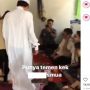 Auto Istighfar, Cowok Diminta Datang Pakai Gamis Malah Berakhir Meringis