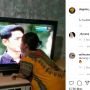 Greget! Emak-emak Nonton Sinetron Favorit, Wajah sampai Nempel di Layar TV