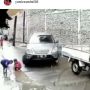 Viral Video Bocah Terlindas Mobil saat Bermain, Temannya Lari Ketakutan