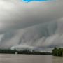 Serba-Serbi Awan Arcus atau Awan Tsunami yang Muncul Kala Peralihan Musim, Hati-hati Angin Ribut!