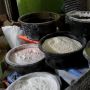 Polisi Buru Reseller dari Pabrik Kosmetik Ilegal di Bekasi