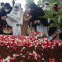 Suasana Haru Iringi Pemakaman Pilot Sriwijaya Air SJ 182 Kapten Afwan