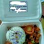 Viral Nasi Kotak Warna Ungu, Warganet: Yang Asli Ada Capnya