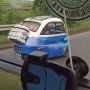 Potret Mobil Unik Terciduk Kamera di Jalan, Bentuknya Mungil