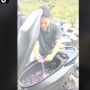 Bikin Minuman di Bagasi Motor, Aksi Pemuda Ini Bikin Geleng Kepala