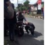 Pemuda Ini Kena Razia Knalpot, Motornya Malah Hancur Dirusak Polisi