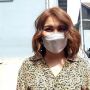 Idul Adha, Penampilan Ayu Ting Ting saat Potong Daging Kurban Jadi Sorotan