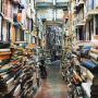 3 Alasan Mengapa Kamu Harus Berhenti Beli Buku Bajakan