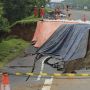 Perbaikan Jalan Ambles Tol Cipali KM 122