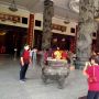 Sembahyang Imlek di Maha Vihara Maitreya, Begini Suasananya