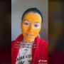 Viral Bule Nggak Paham Cara Pakai Masker Kunyit: Wajahku Mirip Bulan!