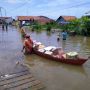 Banjir Pantura, BRI Bangun Posko dan Salurkan Sembako untuk Korban Banjir