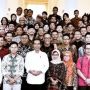 Heboh Abu Janda hingga Denny Foto dengan Jokowi, Istana Bantah Punya Buzzer