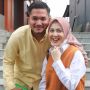 Tanpa Amarah, Kesha Ratuliu Jawab Tudingan Hamil Duluan