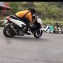 Yamaha NMAX Adu Balap dengan Mobil Remote Control, Hasilnya Mengejutkan