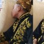 Viral Video Bocah Ketiduran di Pelaminan, Sosoknya Jadi Perdebatan Warganet