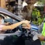 Viral! Ibu Pengemudi Mobil Tak Terima Ditilang Lalu Maki-maki Polisi