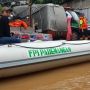 Polisi Usir Relawan FPI Bantu Korban Banjir di Cipinang Melayu
