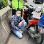 Bawa Sabu, Pemotor Teriak-teriak saat Ditilang di JLNT Pesing