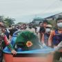 Terisolasi Banjir, Jenazah Warga Semarang Dievakuasi Pakai Perahu Karet