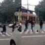 Dicibir Publik, Viral ABG Joget di Lampu Merah, Polisi: Demi Konten YouTube