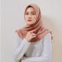 Profil Henny Rahmah, Istri Zikri Daulay Buka Hijab