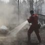 Helikopter Water Boombing Rusak, Pemadaman Api di Giam Siak Kecil Terganggu