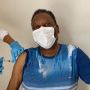 Disuntik Vaksin Covid-19, Pele Ingatkan Tetap Cuci Tangan dan Pakai Masker