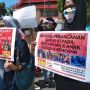 Tuntutan di Hari Perempuan Internasional : Stop KDRT hingga Upah Murah