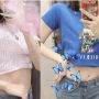 Tren Aneh di Uniqlo China, Perempuan Dewasa Coba Kaos Anak