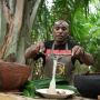 9 Fakta Unik Papeda Papua Menurut Jungle Chef Charles Toto