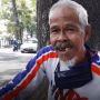Jual Mainan Demi Hidup, Keluarga Kakek Ini Pernah Makan Sepiring Berempat