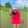 Pamer Foto Main Golf, Netizen Salfok Sama Baju dan Senyum Luna Maya