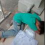 Nyesek Moment! Lelah Jualan Klepon, Bocah Tidur di Emperan Bikin Mewek