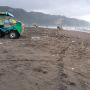 Viral Sampah Melimpah di Pantai Parangtritis, Ini Tanggapan Dispar Bantul