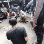 Lagi Asyik Main Judi Domino, Emak-emak Kaget Disergap Sosok Ini