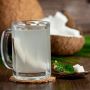 Inilah 5 Manfaat Sehat Minum Air Kelapa, Bisa Cegah Kanker!