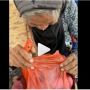 Haru! Kisah Nenek Penjual Telur Berusia 1 Abad, Sehari-hari Tidur di Masjid