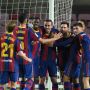 Skema Tiga Bek yang Bikin Barcelona Kembali Hidup