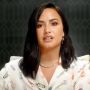 Demi Lovato Melela Sebagai Non-Biner, Tapi Apa Sih Itu?
